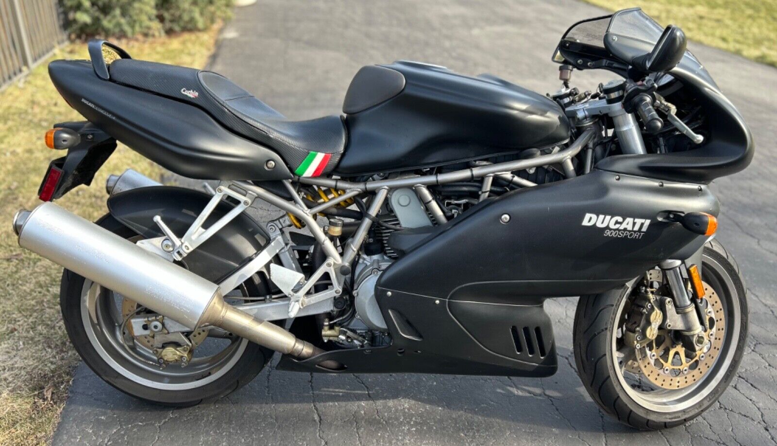 2002 Ducati 900 S - Image 3
