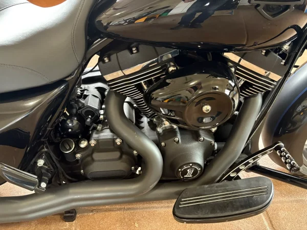 2014 Harley-Davidson Touring Special - Image 21