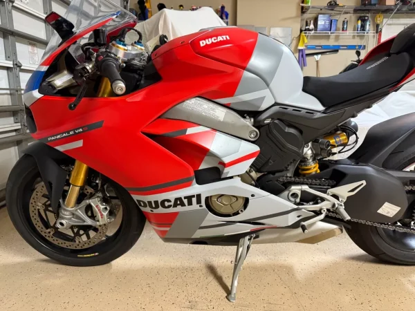 2019 Ducati PANIGALE V4 S 2019 DUCATI PANIGALE V4S CORSE SUPERBIKE SUPERBIKE - Image 18