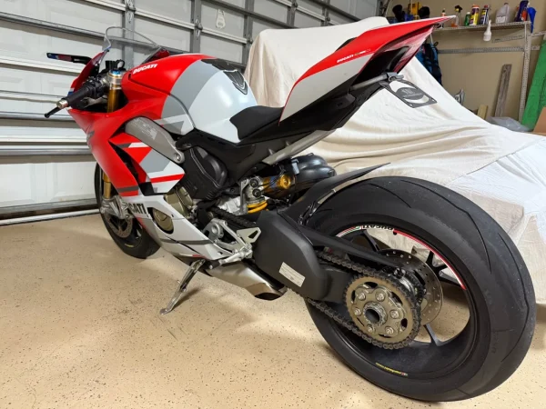 2019 Ducati PANIGALE V4 S 2019 DUCATI PANIGALE V4S CORSE SUPERBIKE SUPERBIKE - Image 19
